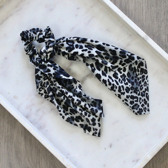 Long Hair Scarf - Gray Leopard Print