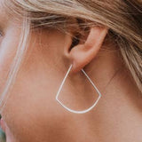 Freshie & Zero - Minimal Hoop Earrings - Fan (Gold-Filled)